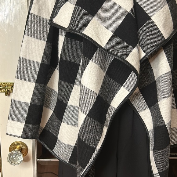 G. H. Bass & Co cardigan - Picture 3 of 11